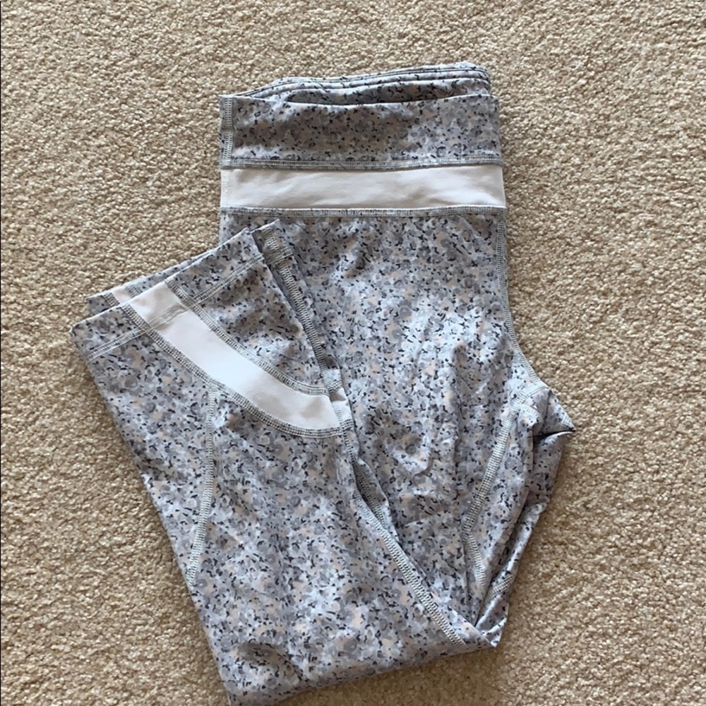 Lululemon run inspire crop